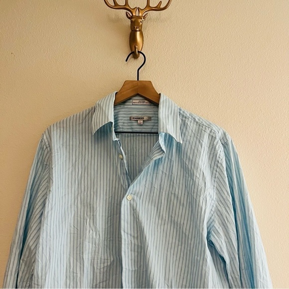 EXPRESS Men's Blue/White Striped Fitted Dress Shirt Size Large/16-16.5 - Picture 4 of 6